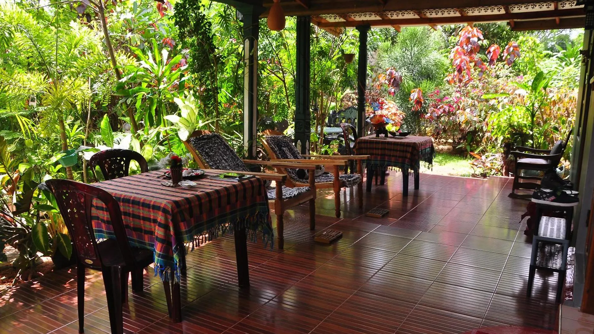 Another World Hostel Sigirîya Sri Lanka